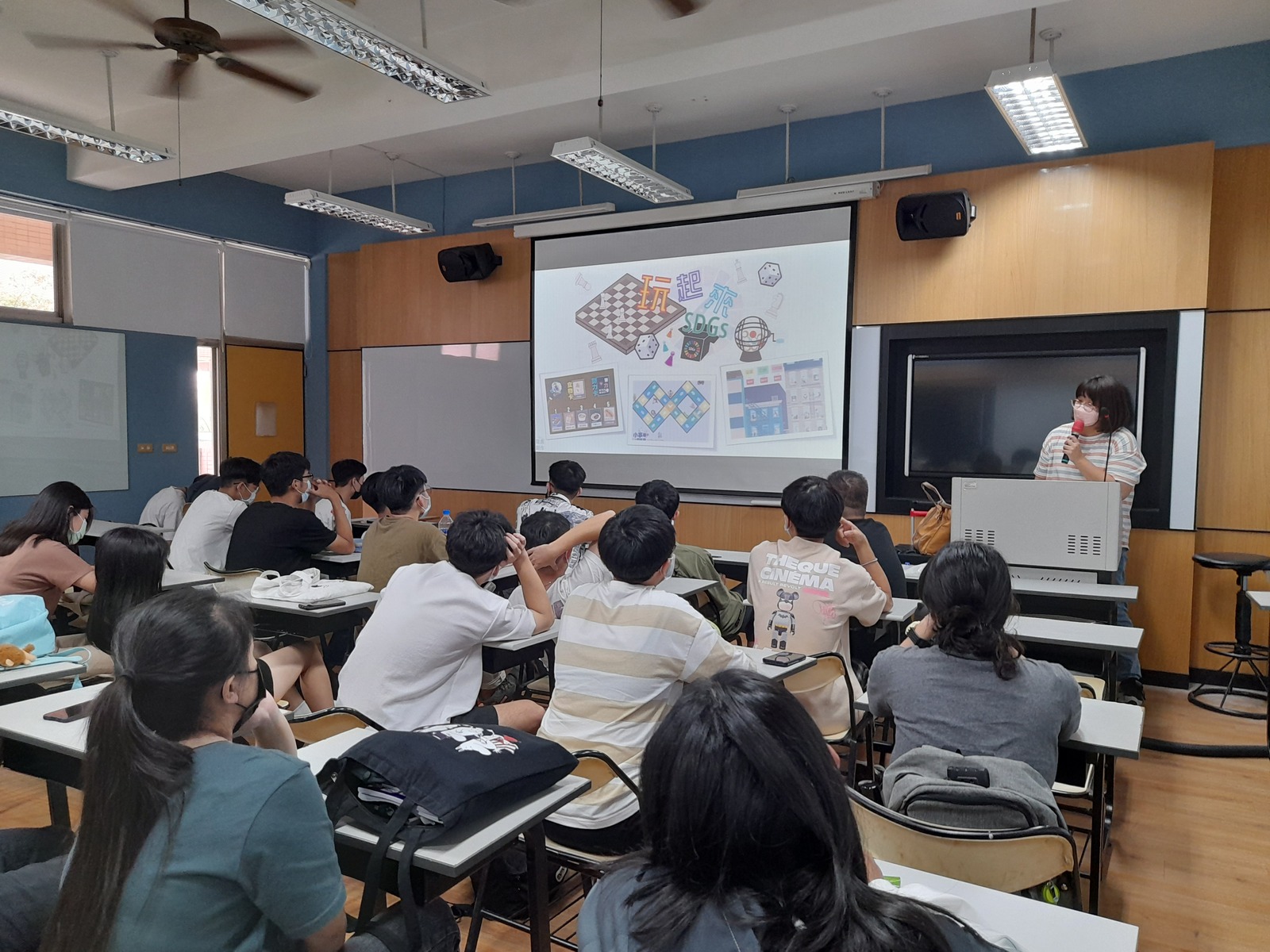 圖書館的二三事2021版圖片