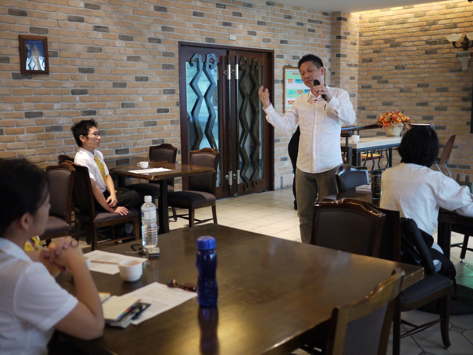 2010【會。讀書】991讀書會 10/7「推薦大學生閱讀的好書」圖片